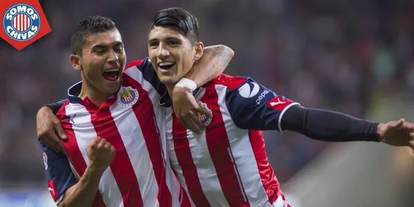 Orbelín Pineda y Alan Pulido (Fuente: MEXSPORT)