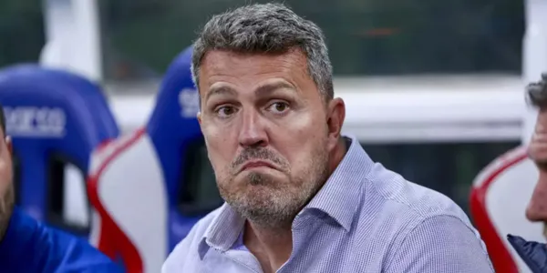 Óscar García durante el cotejo de Chivas en el Akron / Foto: MEXSPORT