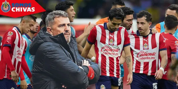 Óscar García y Chivas (Fuente: MEXSPORT)