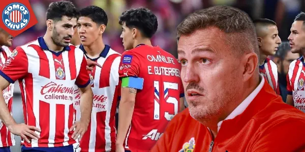 Óscar García y jugadores de Chivas (Fuente: MEXSPORT)