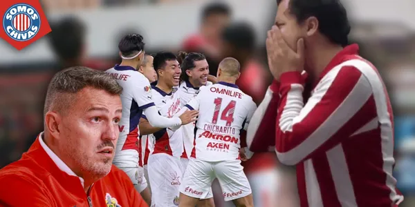 Óscar García y jugadores de Chivas (Fuente: MEXSPORT)