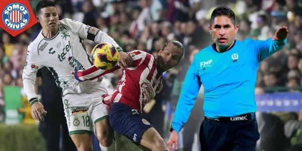 Óscar Mejía durante el duelo entre León y Chivas (Fuente: MEXSPORT)