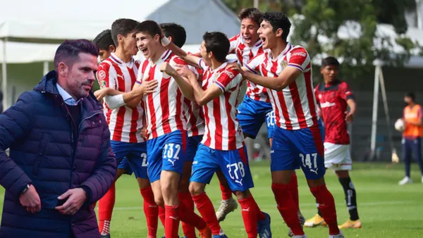 Otro juvenil podría debutar con Gago