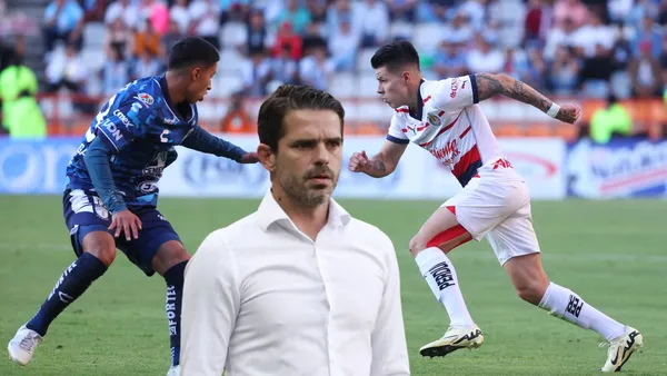 Pável Pérez y Gago en el duelo vs Pachuca