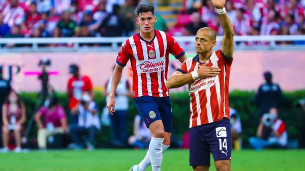 Petición desesperada de Chiquete a Chicharito