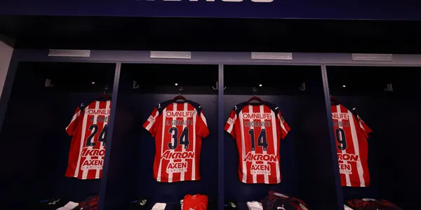Playeras de cara al duelo vs León. Foto: Chivas