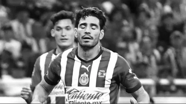 Pollo Briseño lamentándose