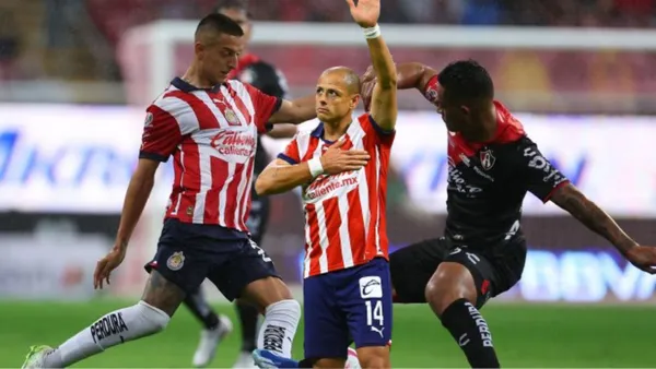 Por eso Chicharito no va vs Atlas