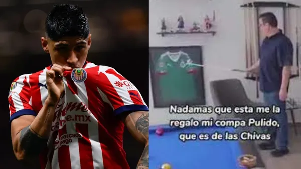Pulido le hizo un épico troleo a Franco Escamilla con playera de Chivas | Foto: Especial