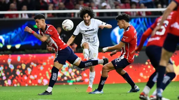 Pumas y Chivas se enfrentarán en CDMX sin Directores Técnicos | Foto: Mexsport