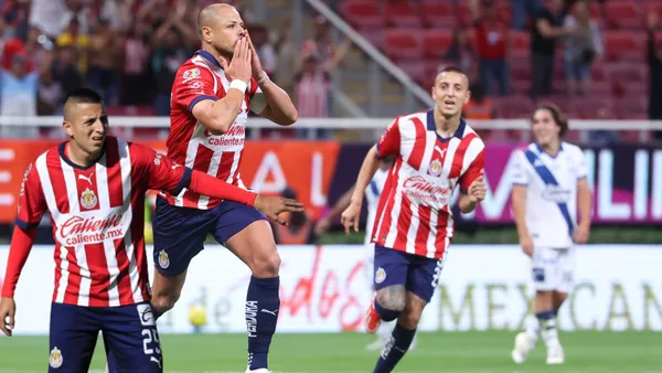 reacción del chicha en el gol del piojo