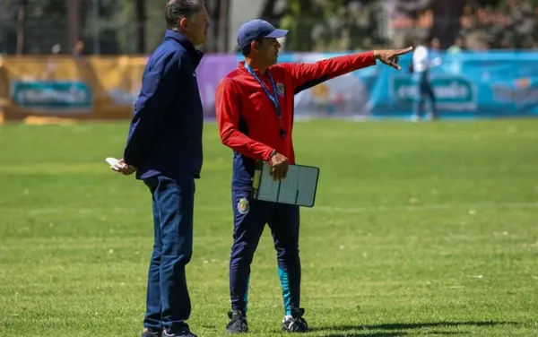 Ricardo Cadena sustituyó a Marcelo Michel Leaño en el banquillo rojiblanco.