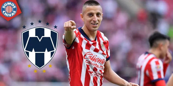 Roberto Alvarado en Chivas (Fuente: MEXSPORT)