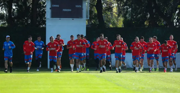 Sorpresivamente sería la próxima baja de Chivas, Paunović no lo querría en el equipo.