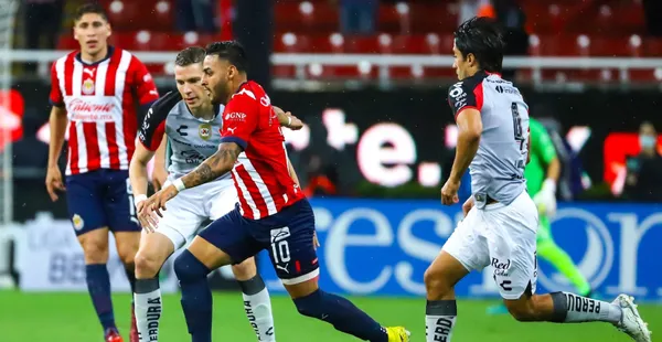 Sus golazos frente al Atlas han sido una característica de Alexis Vega jugando con Chivas.