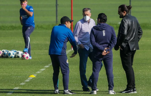 Terminó el día del partido y aún no hay ningún comunicado oficial del club.