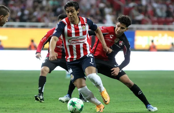 Todo indica que "JJ" Macías podría aparecer como titular en la vuelta.