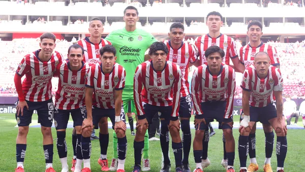 Un futbolista que está destacando en Chivas incrementó su valor y Rayados lo quisó fichar | Foto: @chivas