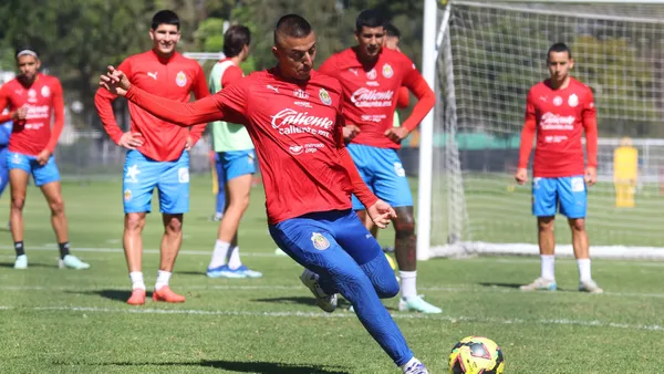 Un refuerzo de Chivas llega pero no para las canchas | Foto: X @chivas