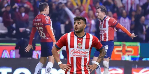 Vega demuestra el interés que tiene por Chivas y busca el perdón de la afición