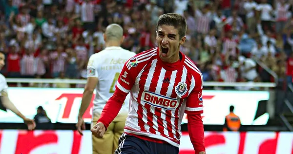 Isaac Brizuela podría volver a Chivas pero en nueva faceta