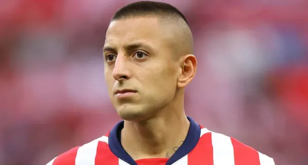 Roberto Alvarado lanza declaración curiosa sobre Chivas