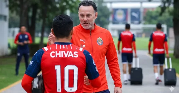 Ilustración digital de Gabriel Milito recibiendo a un 10 de Chivas