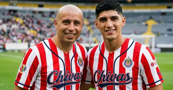Bofo Bautista y Alan Pulido fueron la sensación del Clásico Tapatío de Leyendas