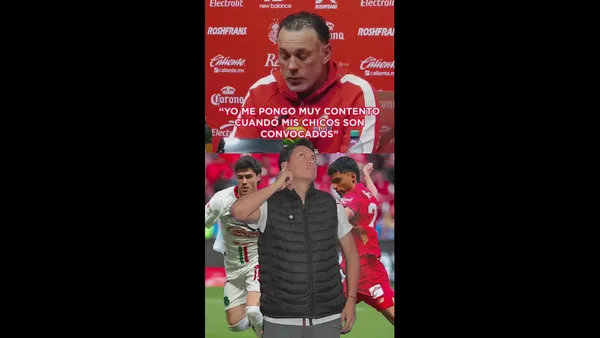 Diego Campillo con la playera de Chivas y Raphael Veiga con la del Club América