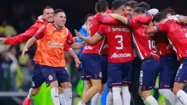 Chivas festeja gol en el estadio Azteca / Imago 
