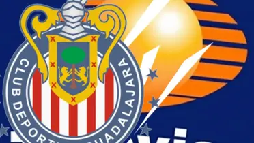 Escudo de Chivas de frente y logo de Televisa al fondo / Somos Chivas