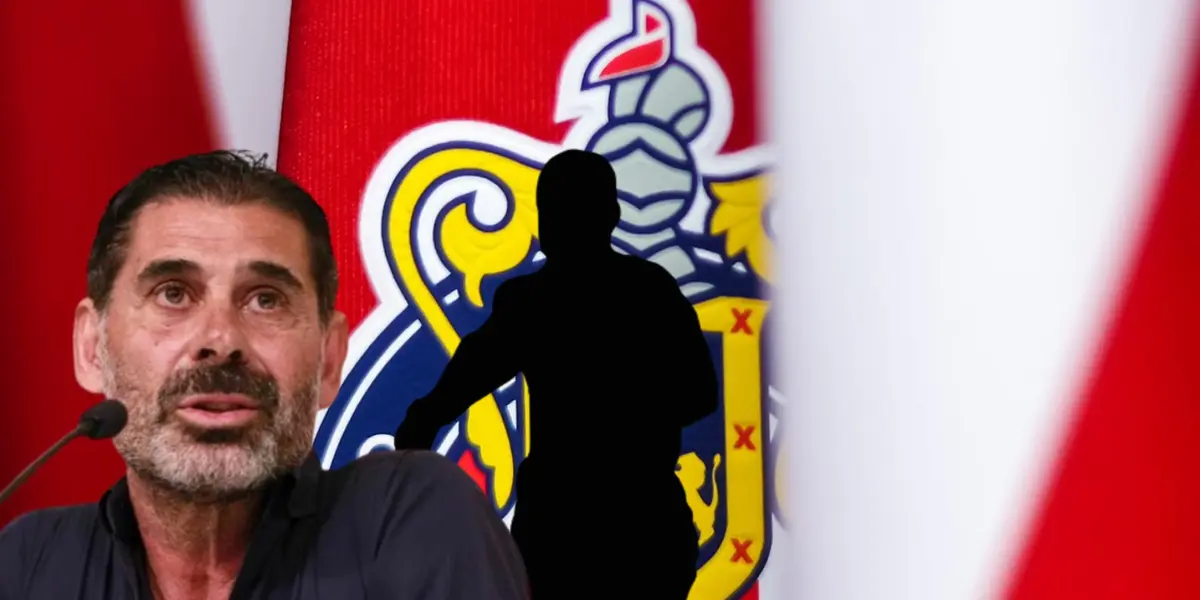 Fernando Hierro junto al escudo de Chivas / FOTO EFE