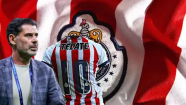 Fernando Hierro junto al escudo de Chivas / FOTO X