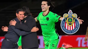 Hierro y Amauru se abrazan y Diego Campillo celebra gol con Juárez