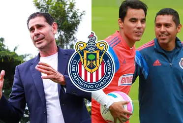 Mientras sigue buscando entrenador Fernando Hierro se reunió con Ramón Morales y un referente más de Chivas.