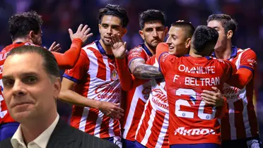 Christian Martinoli junto a los jugadores de Chivas / FOTO Getty Images