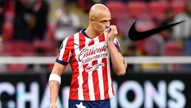 A Chicharito no le conviene el cambio de marca con Chivas | Foto: Mexsport