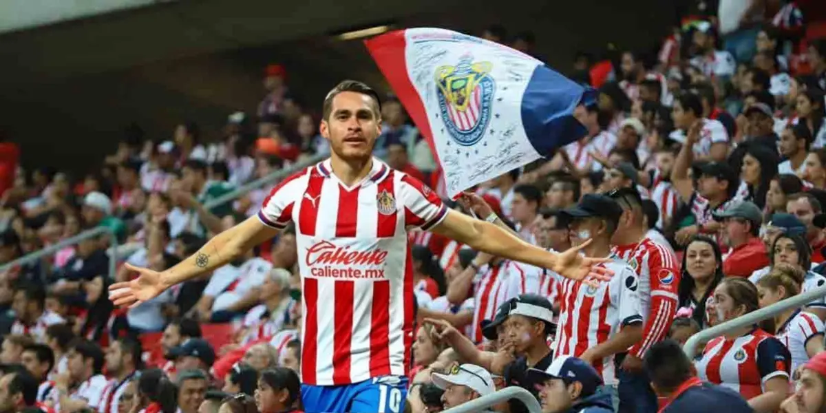 A pesar de ser muy querido por su paso en Chivas, las palabras del Canelo Angulo que demuestran el cariño que le tenía al club