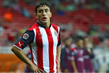 Ahora la rompe con los wilos, pero en Chivas era un jugador más del montón.