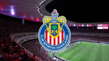 Akron de fondo, tomado de Chivas, con escudo de Chivas