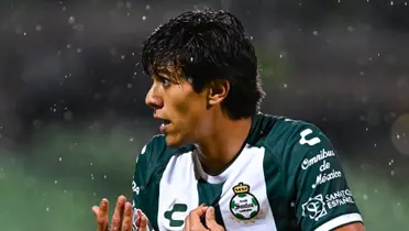 Al ex delantero de Chivas JJ Macías le llueve sobre mojado en Santos | Foto: TUDN