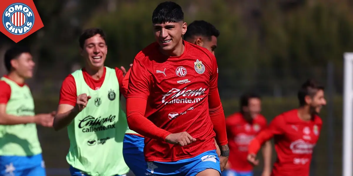 Alan Pulido en Chivas (Fuente: MEXSPORT)