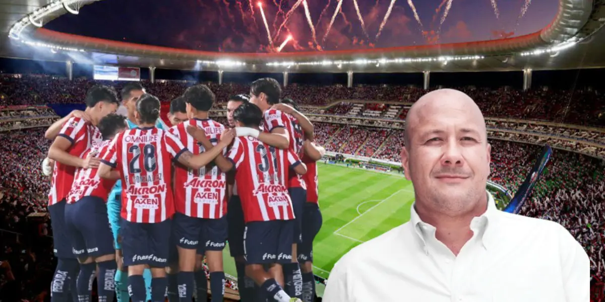 Alfaro y jugadores de Chivas/FOTO: EnriqueAlfaro.mx