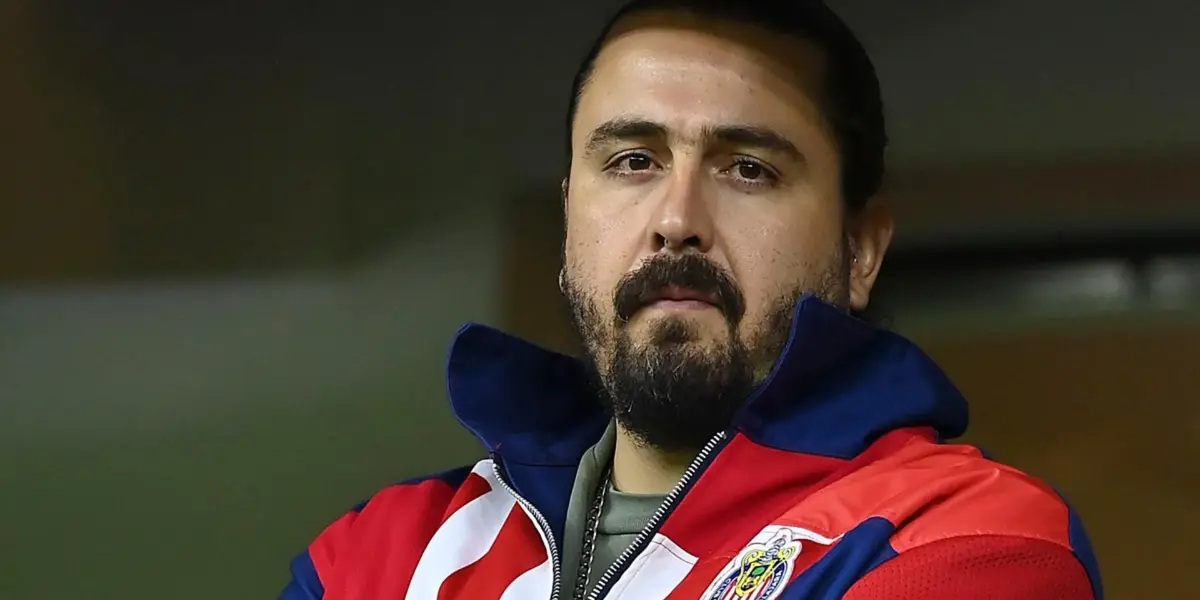 Amaury Vergara intenta crear un proyecto para Chivas pero la afición no lo quiere | Foto: Chivas