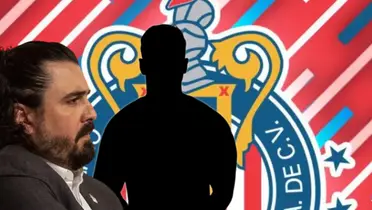 Amaury Vergara junto a futbolista incógnito / FOTO ZEDGE