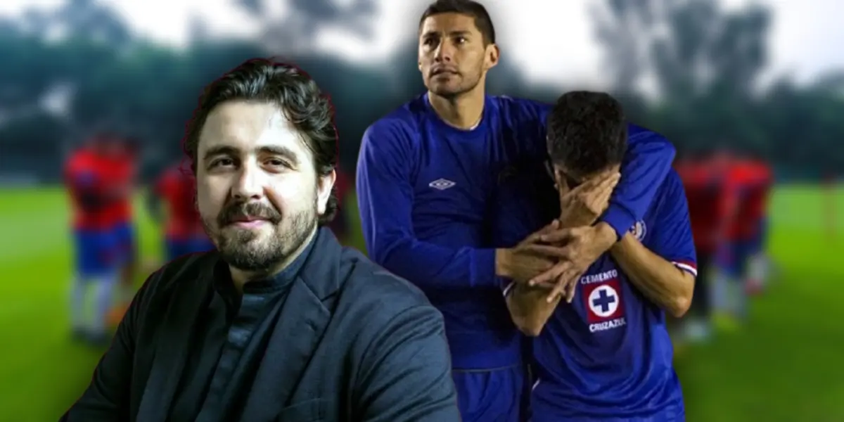 Amaury Vergara y jugadores de Cruz Azul (Fuente: MEXSPORT)
