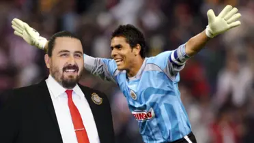 Amaury Vergara y Oswaldo con la playera de las Chivas