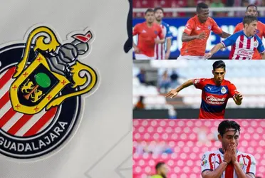 Ambos podrían volver por cuestión de contrato, pero ninguno está considerado en Chivas.