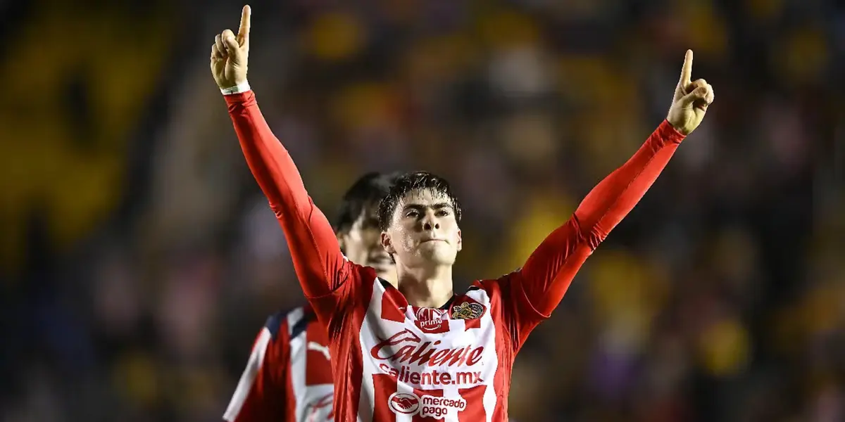 Armando festejando. Foto: Chivas