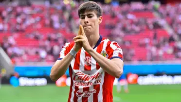 Armando González con la playera de las Chivas en un partido (Fuente: Mexsports)